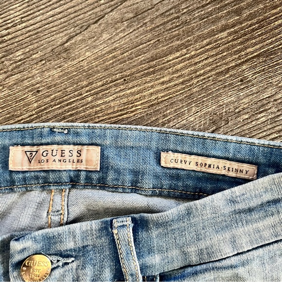 GUESS Curvy Sophia Skinny Jeans - Picture 2 of 9